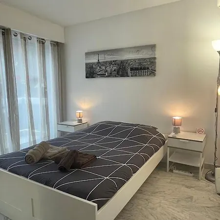 Juan Les Pins, T2 Cosy Et Confortable, Avec Parking En Sous-sol, Proche Plages Et Commerces Apartament Antibes