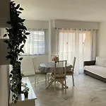 Apartman Juan Les Pins, T2 Cosy Et Confortable, Avec Parking En Sous-sol, Proche Plages Et Commerces *