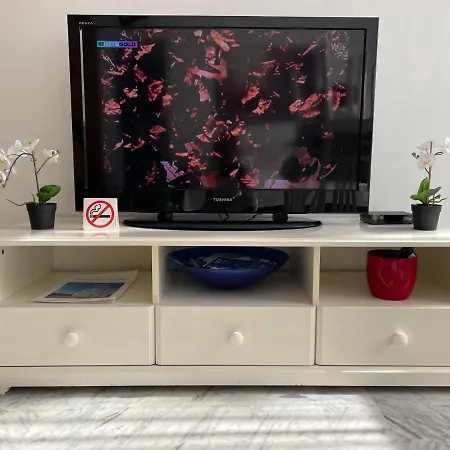 Juan Les Pins, T2 Cosy Et Confortable, Avec Parking En Sous-sol, Proche Plages Et Commerces *