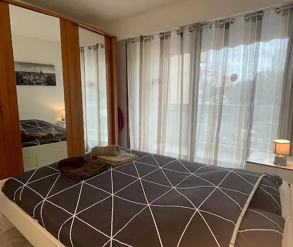 דירה Juan Les Pins, T2 Cosy Et Confortable, Avec Parking En Sous-sol, Proche Plages Et Commerces