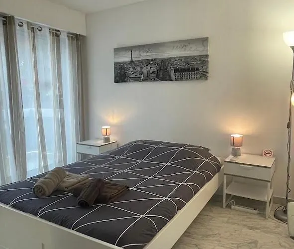 Juan Les Pins, T2 Cosy Et Confortable, Avec Parking En Sous-sol, Proche Plages Et Commerces דירה אנטיב